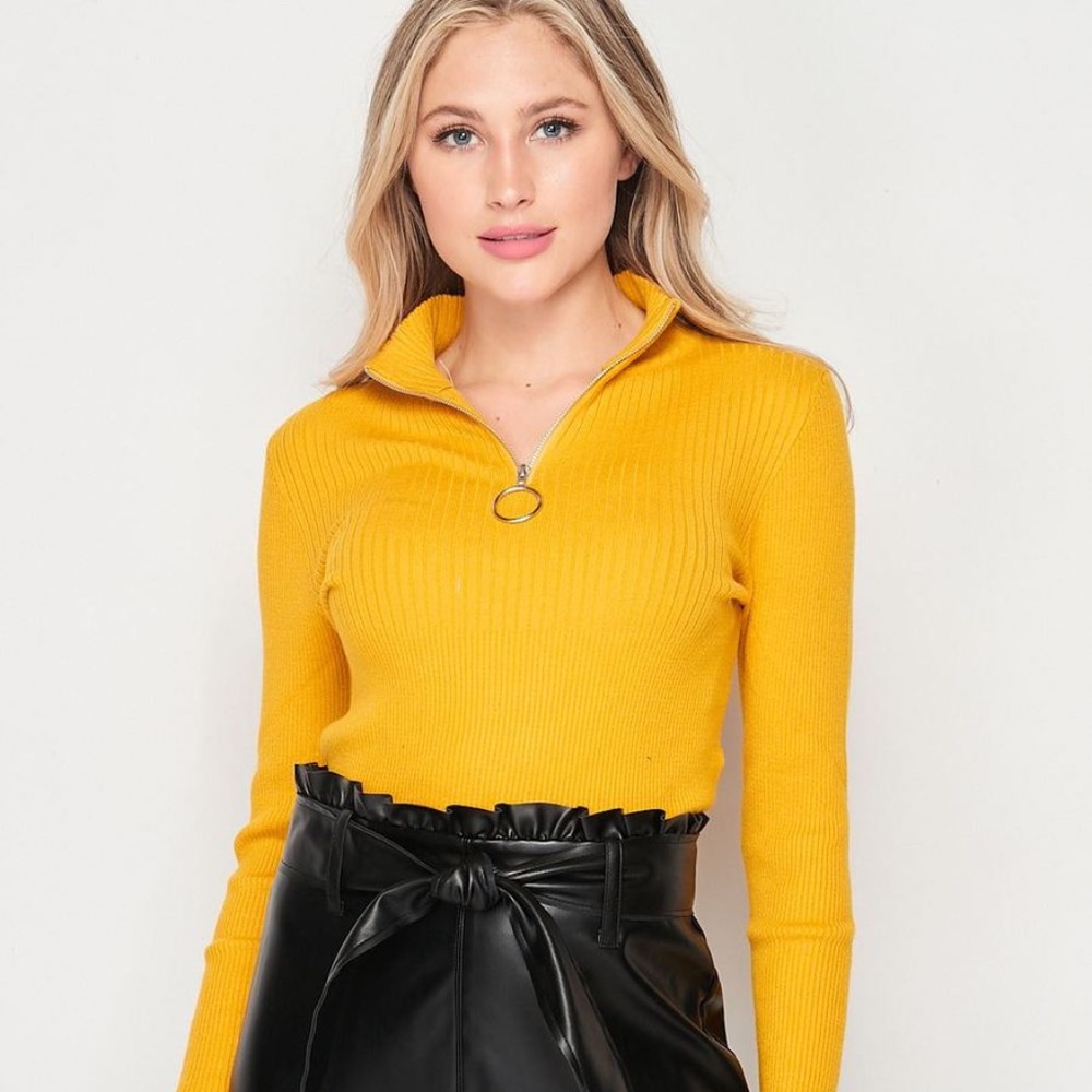Blank Lewks Total Babe Zip Rib Cropped Top